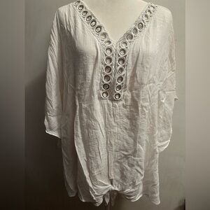 I.N. Studio white blouse size 3x
